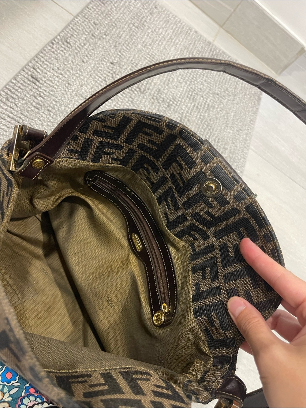 Vintage Fendi Mama Baguette Zucca FF Monogram Canvas Shoulder Bag Brown - Picture 9 of 16